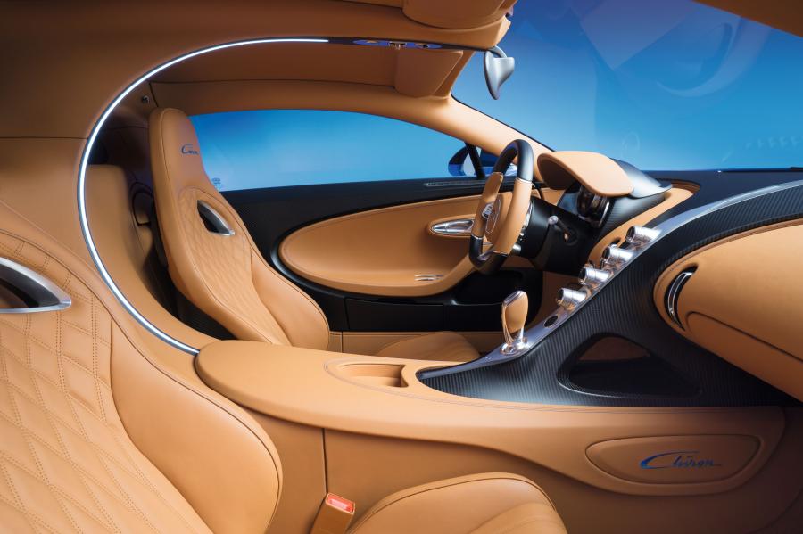 Интерьер Bugatti Chiron 2016 года  (фото 40 из 51)